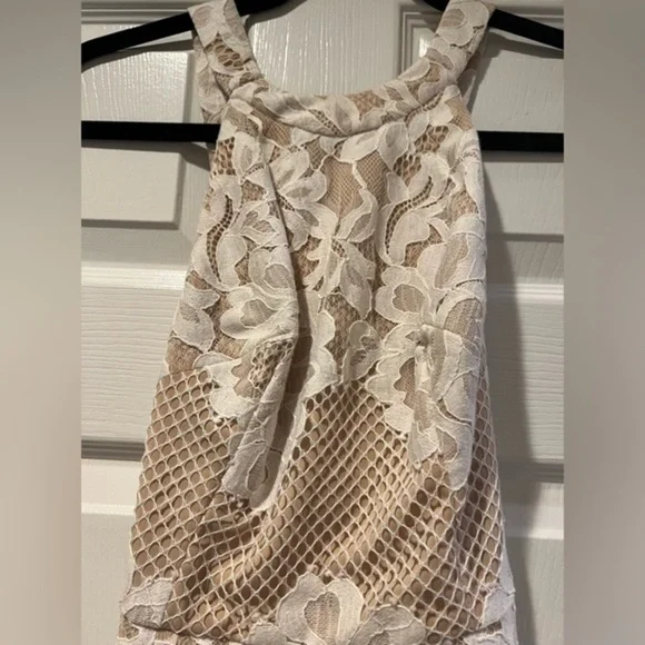 COPY - INTERMIX KINGSLEY LACE DRESS SIZE P